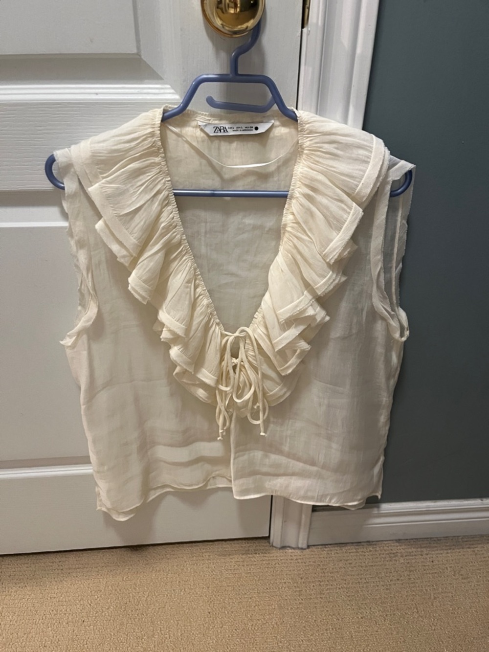 ZARA Cream Ruffle V-Neck Tie-Front Camisole